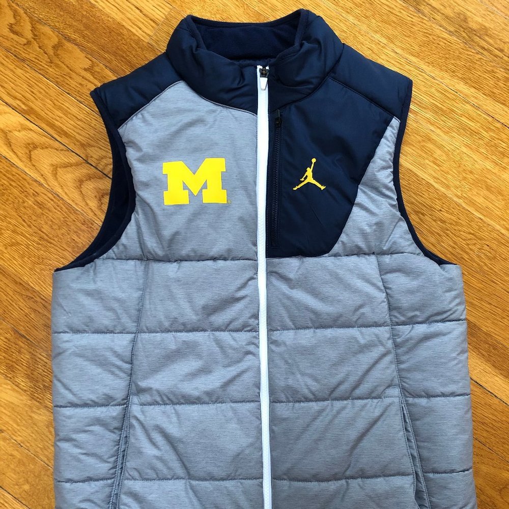 Nike Jordan Mens Down University of Michigan Vest